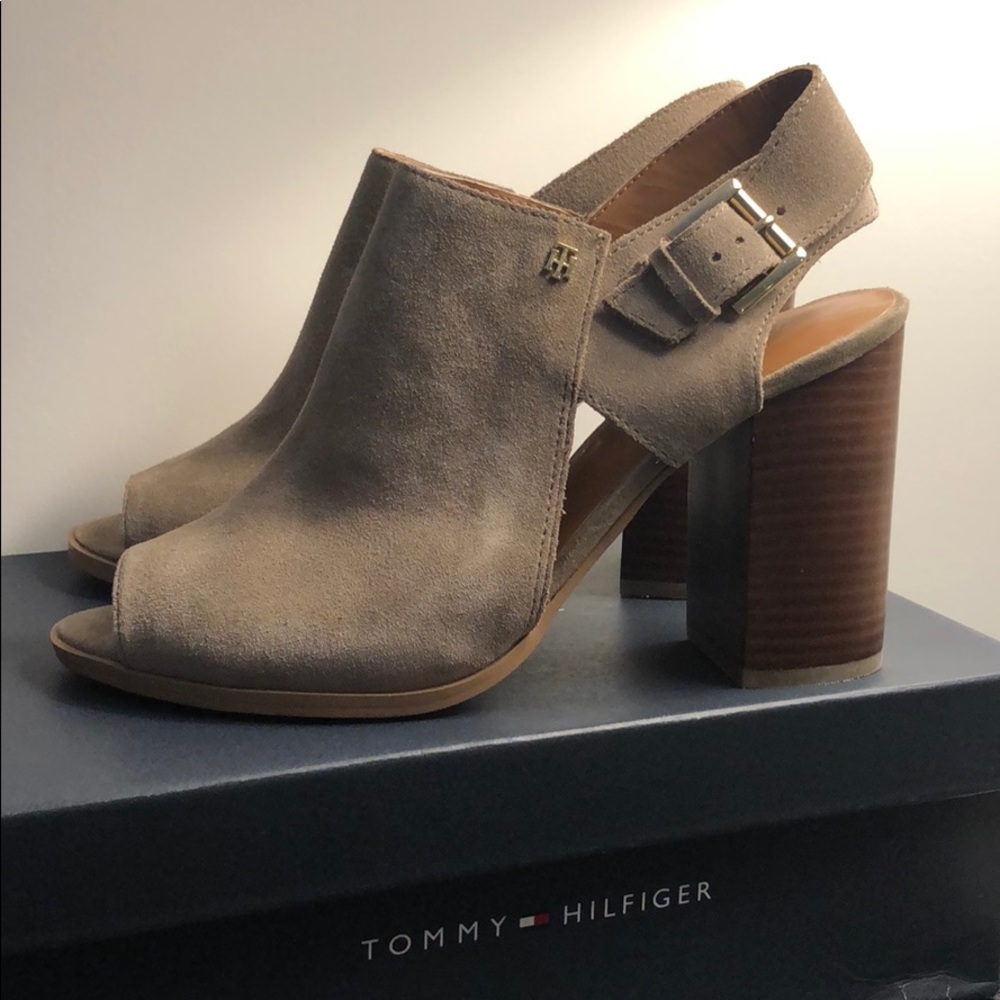 Tommy Hilfiger twpeppy taupe suede high heel shoes